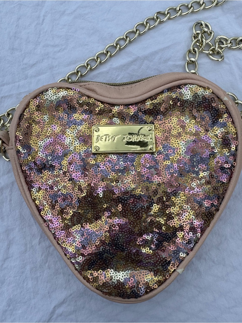 Betsey Johnson Fairy Dust Sequin Heart Crossbody - Picture 3 of 12